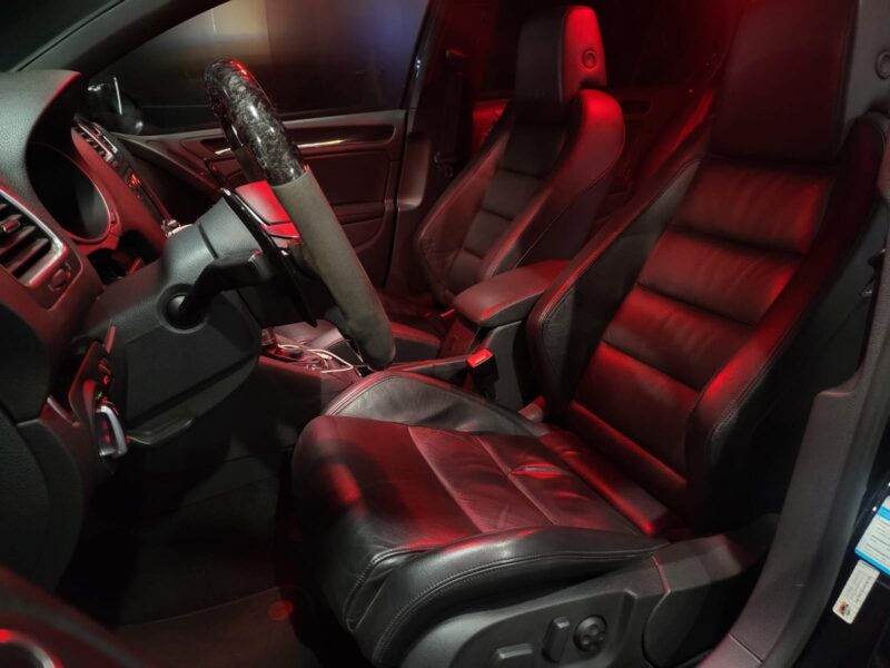 VOLKSWAGEN GOLF VI GTI 2.0 TSI 210cv DSG6 // APPLE CARPLAY/CUIR/PARK ASSIST