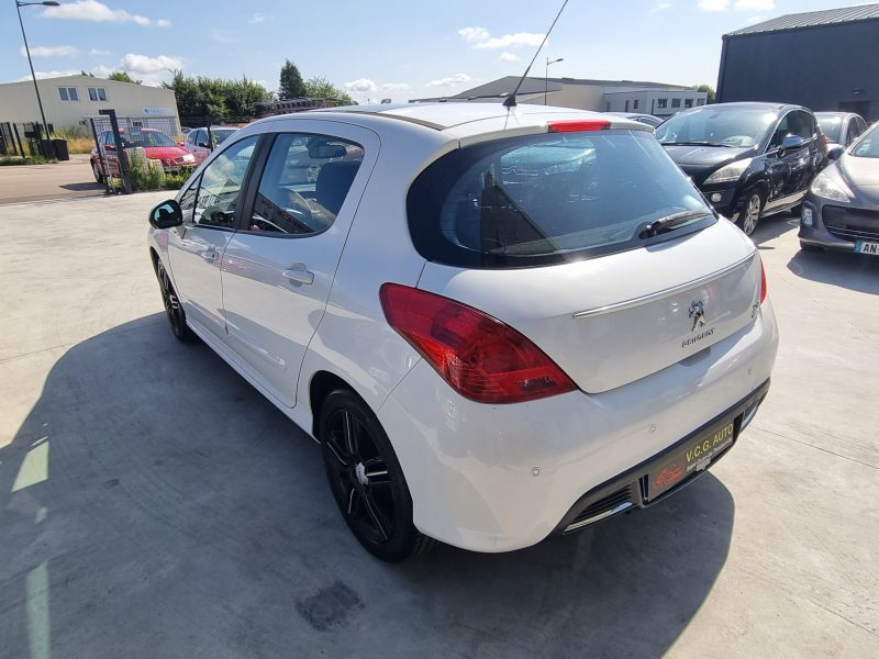 PEUGEOT 308 1.6 HDi 112 Allure 