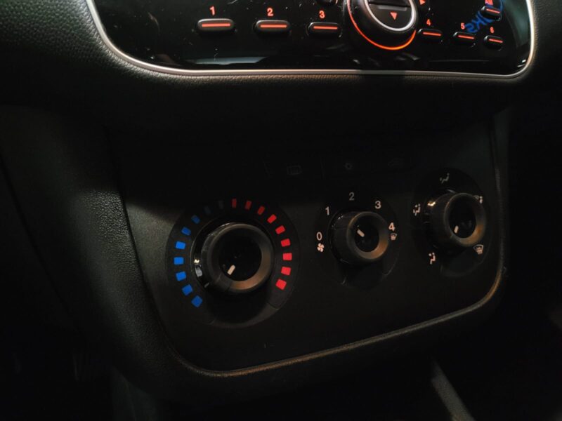 FIAT PUNTO EVO 1.2 8V 69cv Italia 5p // DISTRIBUTION NEUVE/COURROIE ACCESOIRE NEUVE/ENTRETIEN A JOUR