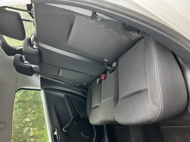 PEUGEOT 208 1.6 hdi 75 cv bluehdi faible kilom