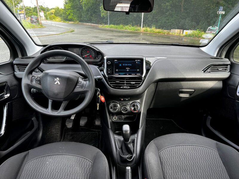 PEUGEOT 208 1.6 hdi 75 cv bluehdi faible kilom