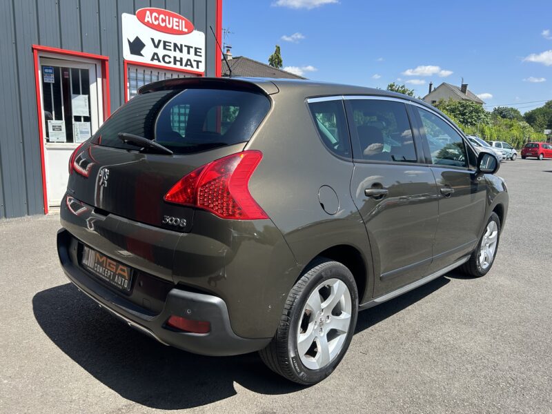 PEUGEOT 3008 2012