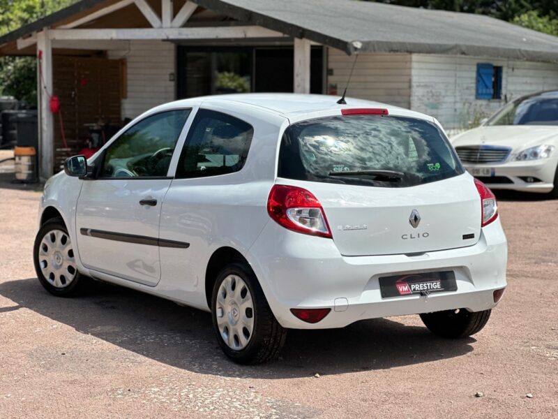 RENAULT CLIO III 2013