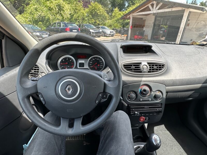 RENAULT CLIO III 2013