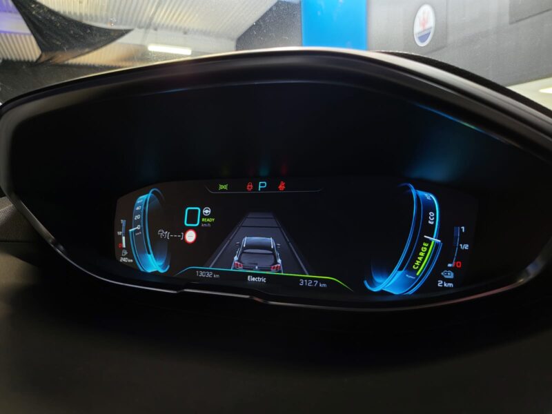 PEUGEOT 3008 GT HYBRID4 EAT8 300 / TO + FOCAL + CAMERA + SIEGE CHAFFANT ET MASSANT