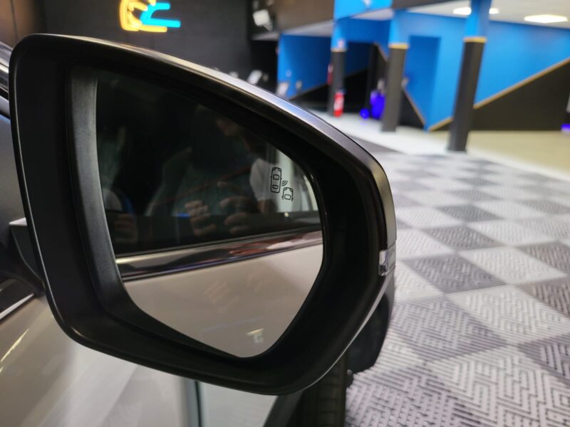 PEUGEOT 3008 GT HYBRID4 EAT8 300 / TO + FOCAL + CAMERA + SIEGE CHAFFANT ET MASSANT