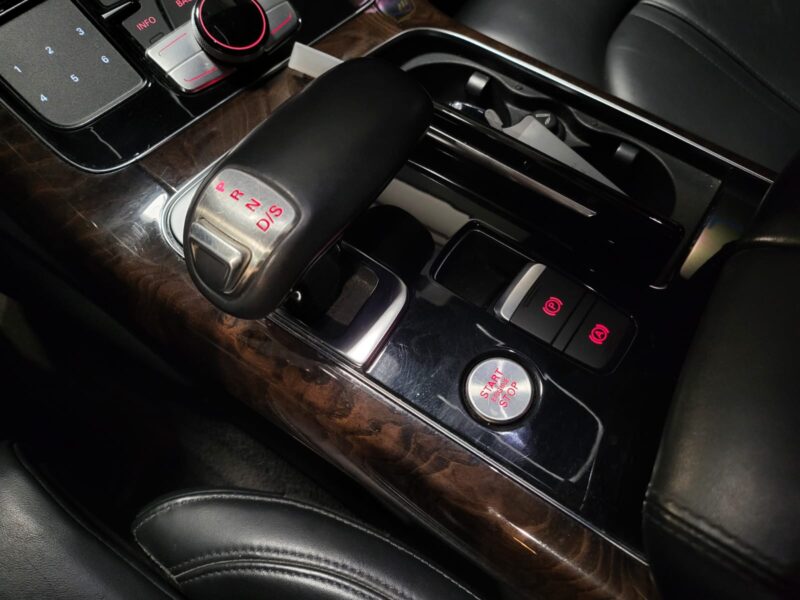 AUDI A8 V6 3.0 TDI 250cv Quattro Tiptronic // CAMERA/SIEGES CHAUFFANTS/TOIT OUVRANT