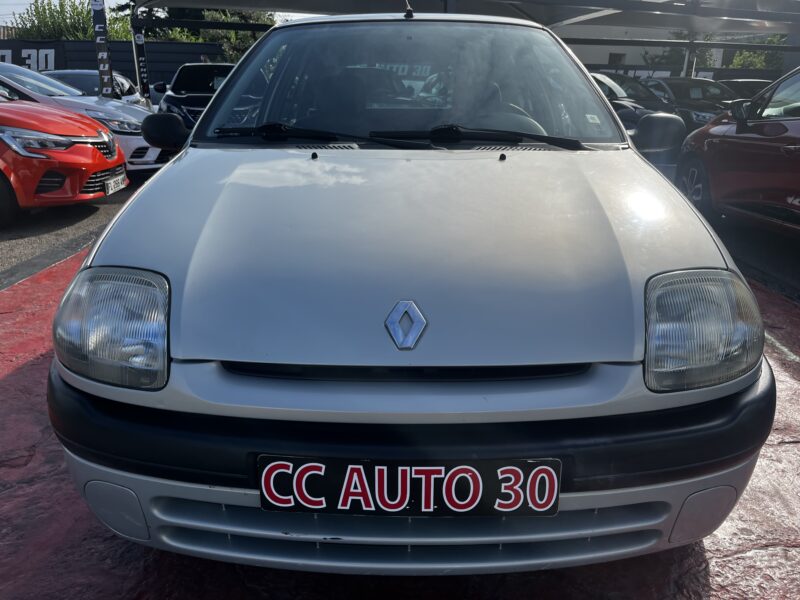 RENAULT CLIO II 2000