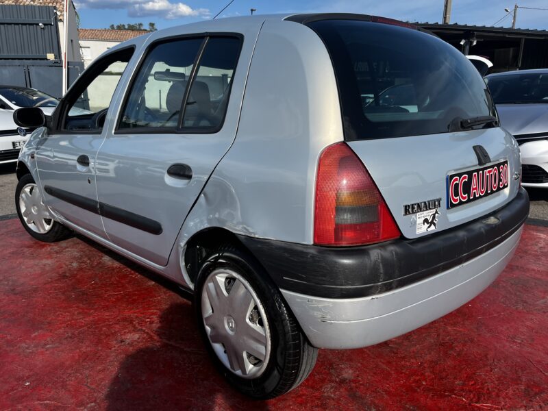 RENAULT CLIO II 2000