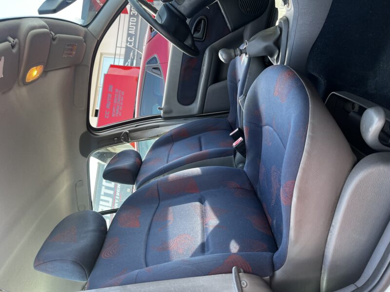 RENAULT CLIO II 2000