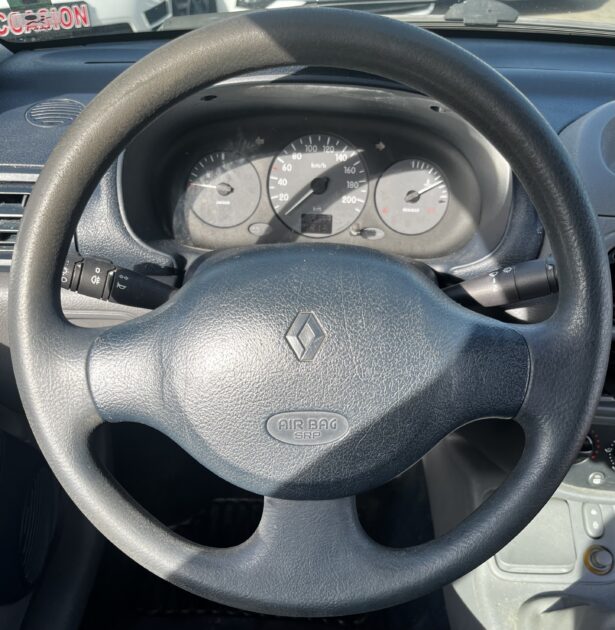 RENAULT CLIO II 2000