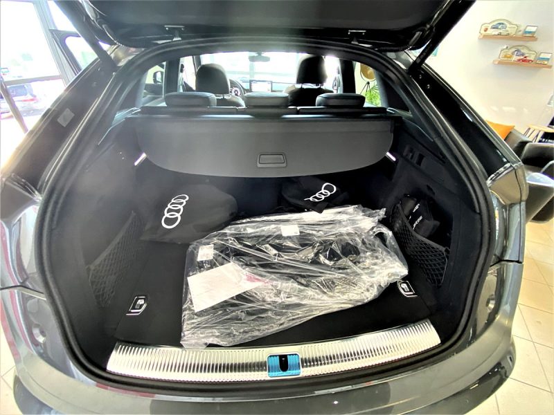 AUDI Q5 Sportback TFSI e S line 55 19 KMS