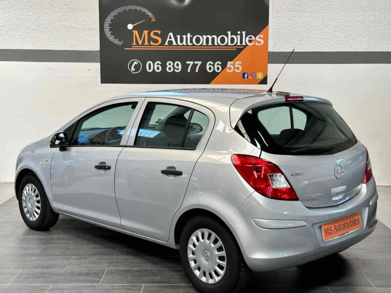 OPEL CORSA D 2010