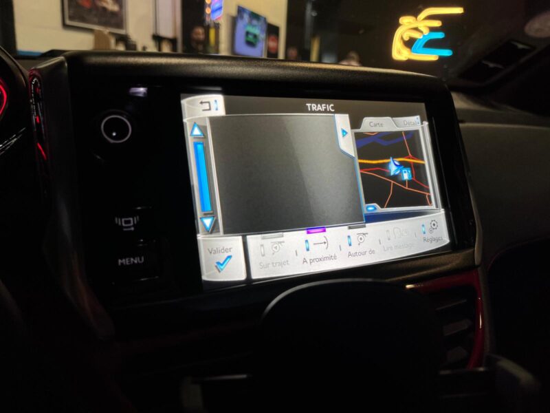 PEUGEOT 208 GTI 1.6 THP 200cv BVM6 // RADAR-AR/GPS/BLUETOOTH