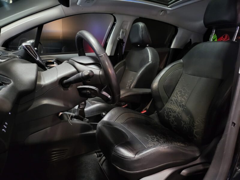 PEUGEOT 208 1.6 e-HDi 92cv Féline 5p // TOIT PANORAMIQUE/RADAR-AR/GPS/BLUETOOTH