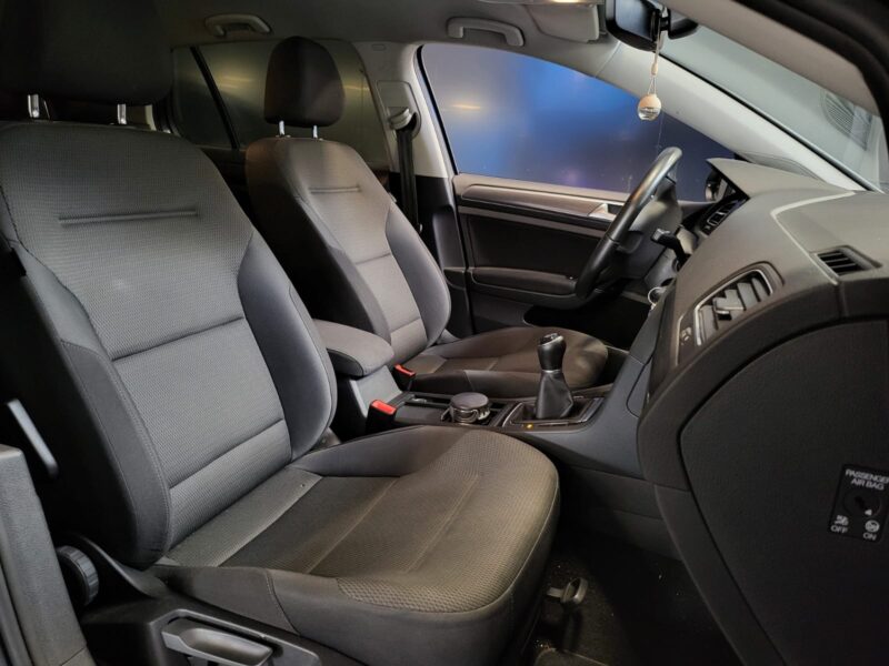 VOLKSWAGEN GOLF 7 VII 1.6 TDI 115CH CONFORTLINE / VIRTUAL COCKPIT + APPLE CARPLAY + REGULATEUR ADAPT