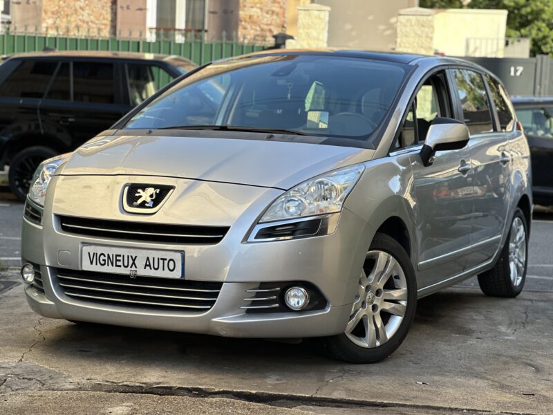 PEUGEOT 5008 1.6 HDI 112 7 PLACES PAYEZ EN 4 