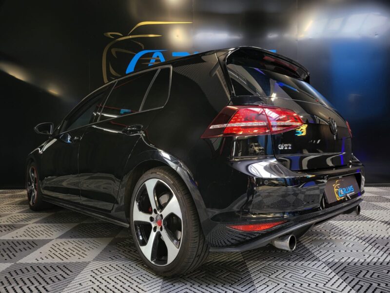 VOLKSWAGEN GOLF 7 2.0 GTI 220 cv Bvm 6