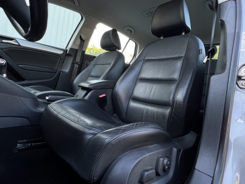 VOLKSWAGEN GOLF 6 VI CARAT 1.4 TSI 122 Cv 1ERE MAIN / BOITE AUTO CUIR GPS CRIT AIR 1 - Garantie1an