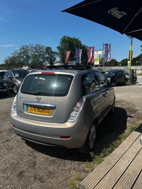 LANCIA YPSILON 2006