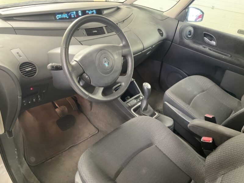 RENAULT GRAND ESPACE 4 IV PHASE 2 2.0 DCI 150 Cv BOITE AUTO / 45 800 Kms REELS 7 PLACES Garantie1an