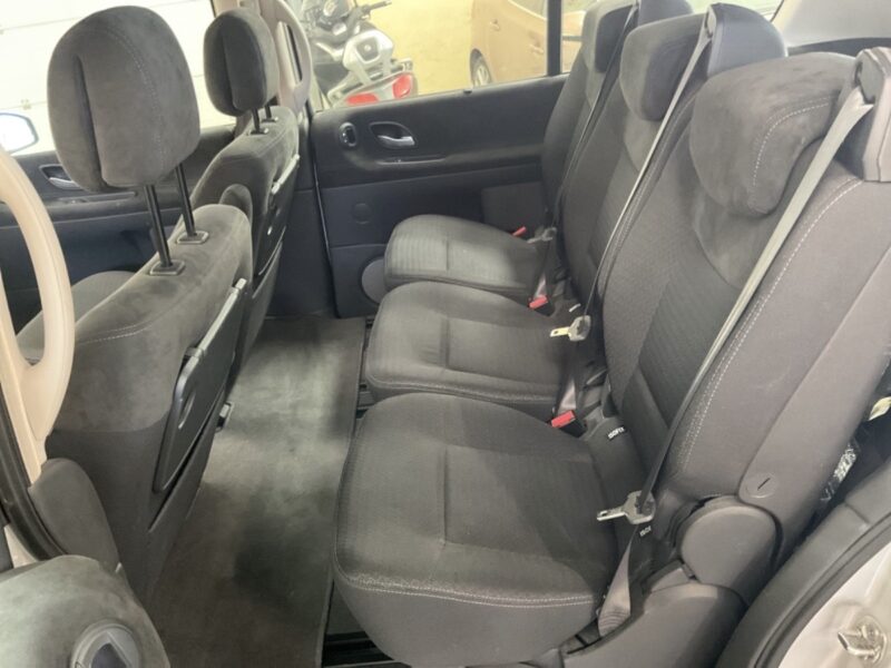RENAULT GRAND ESPACE 4 IV PHASE 2 2.0 DCI 150 Cv BOITE AUTO / 45 800 Kms REELS 7 PLACES Garantie1an