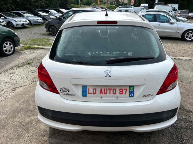 PEUGEOT 207 2013