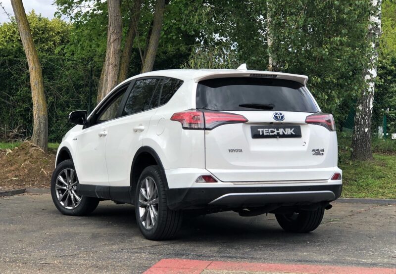 TOYOTA RAV 4  2018