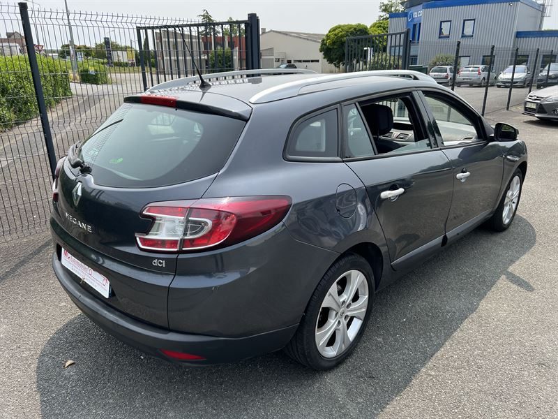 RENAULT MEGANE III 1.5 DCi 105 CV ESTATE JA17 CLlM 1 ERE MAlN