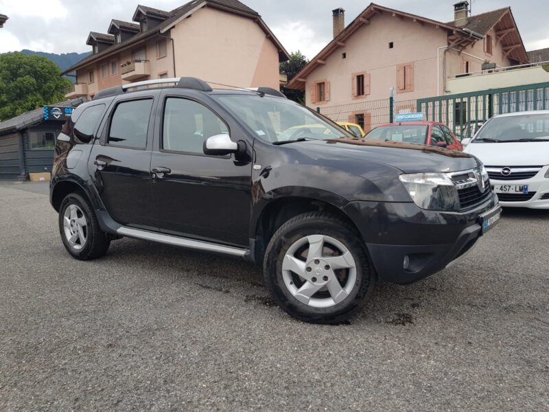 DACIA DUSTER 4X4 1.6i 105CV LAUREATE
