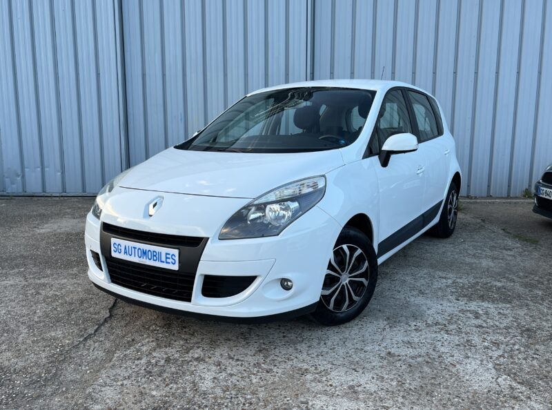RENAULT SCÉNIC III 2010