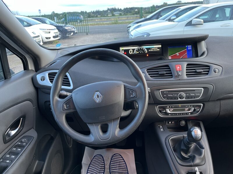 RENAULT SCÉNIC III 2010