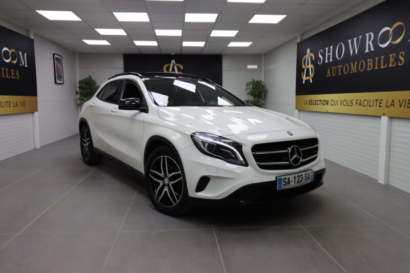 MERCEDES-BENZ   CLASSE GLA 2014