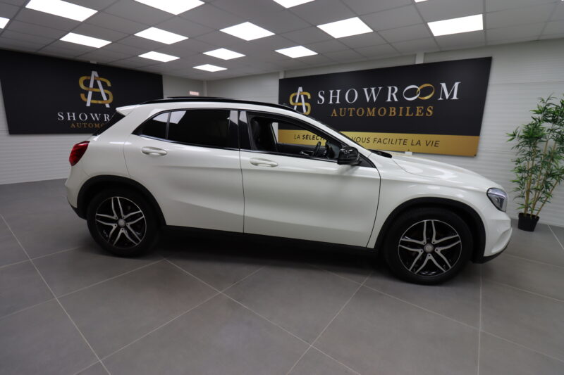 MERCEDES-BENZ   CLASSE GLA 2014