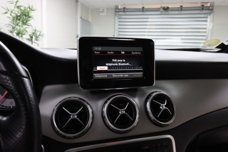 MERCEDES-BENZ   CLASSE GLA 2014