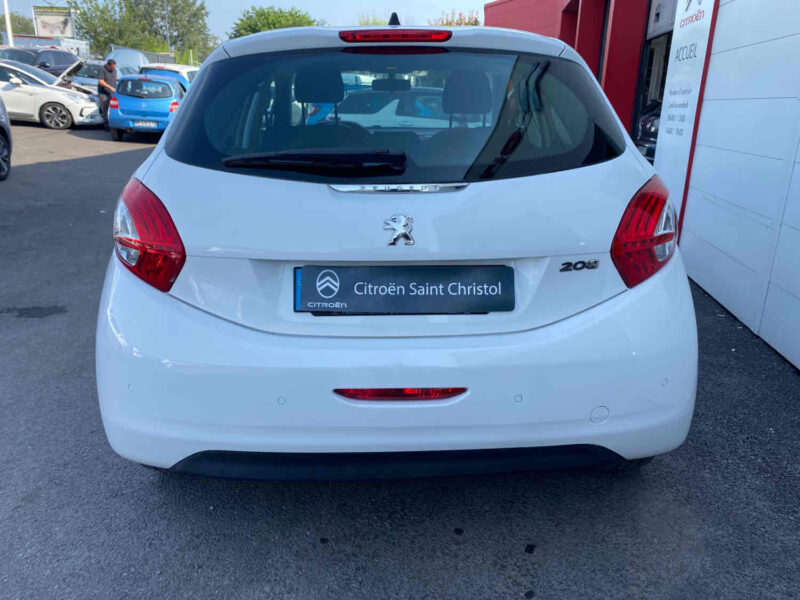 PEUGEOT 208 I 1.2 VTI 82 Urban Soul
