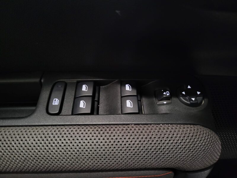 CITROEN C3 AIRCROSS 1.2 PureTech 110cv Shine EAT6 // RADAR-AR/ANDROID AUTO/TOIT OUVRANT