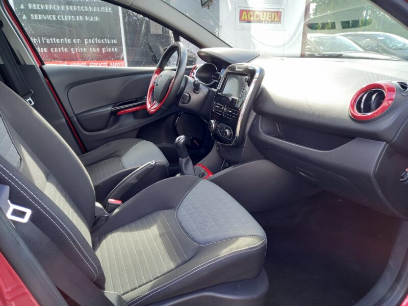 RENAULT CLIO IV Grandtour 2014