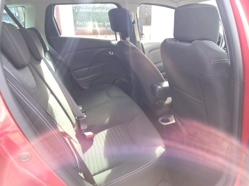 RENAULT CLIO IV Grandtour 2014