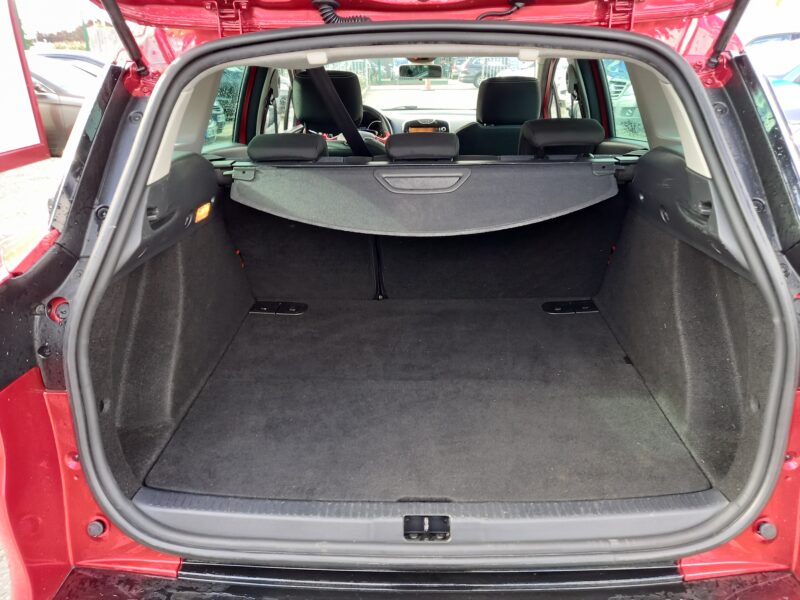 RENAULT CLIO IV Grandtour 2014