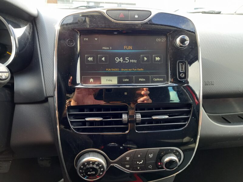 RENAULT CLIO IV Grandtour 2014