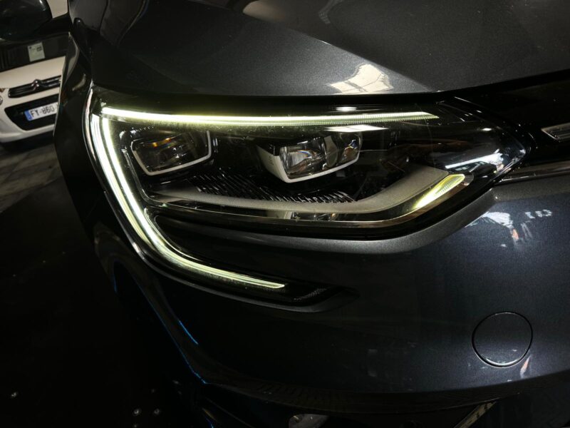 1.2 TCe 130cv INTENS / CAMERA AR / REGULATEUR