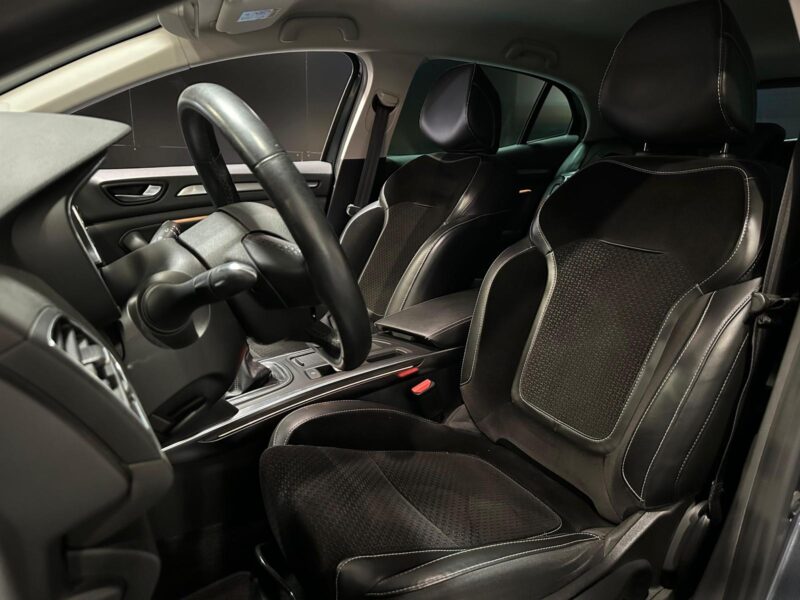 1.2 TCe 130cv INTENS / CAMERA AR / REGULATEUR