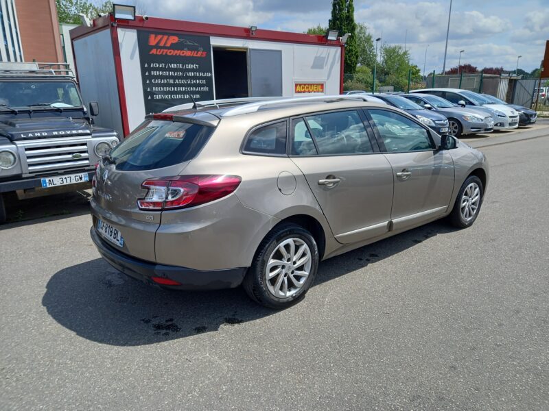 RENAULT MEGANE III Grandtour 2012