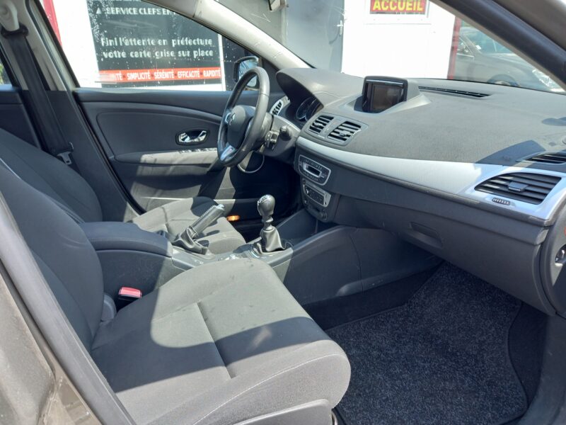 RENAULT MEGANE III Grandtour 2012