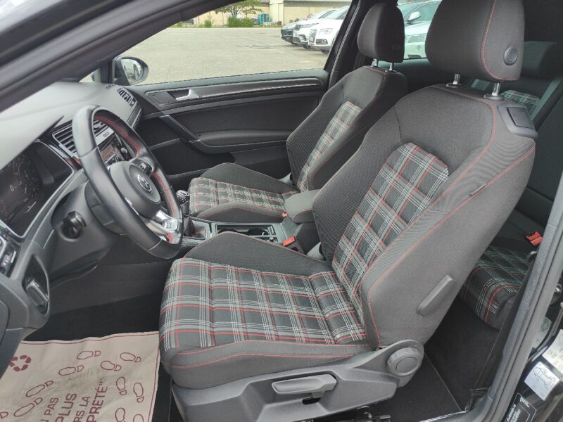VOLKSWAGEN GOLF VII 2.0 GTI BVM 245cv PERFORMANCE // PAS DE MALUS