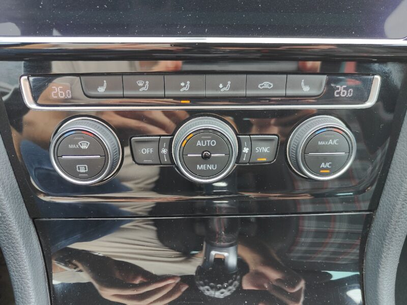 VOLKSWAGEN GOLF VII 2.0 GTI BVM 245cv PERFORMANCE // PAS DE MALUS