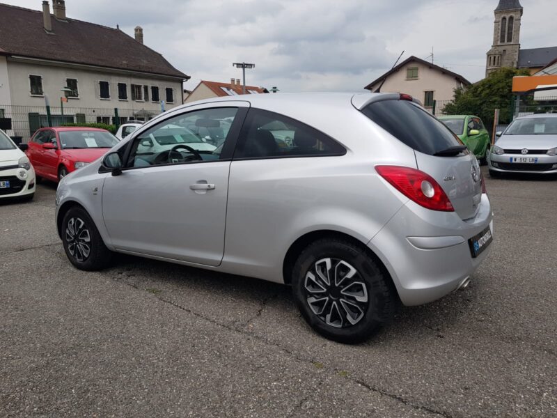OPEL CORSA IV 1.4i TWINPORT 87CV EDITION 3P