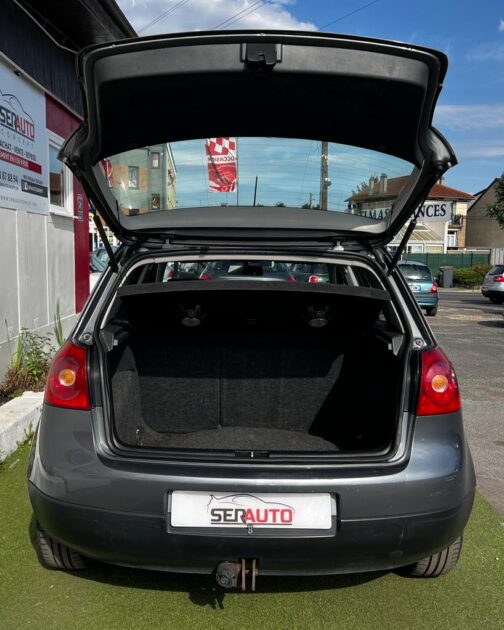 VOLKSWAGEN GOLF V 2005