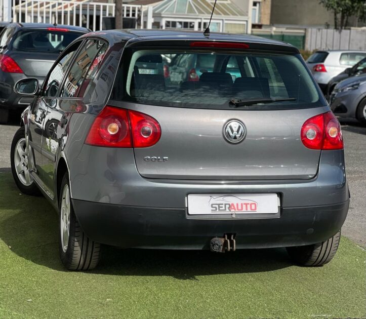 VOLKSWAGEN GOLF V 2005